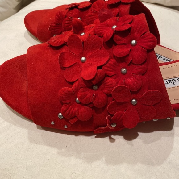 Charles David Sicilian red size 11 slides shoes flowers 🌺 daisies suede leather - Picture 10 of 16